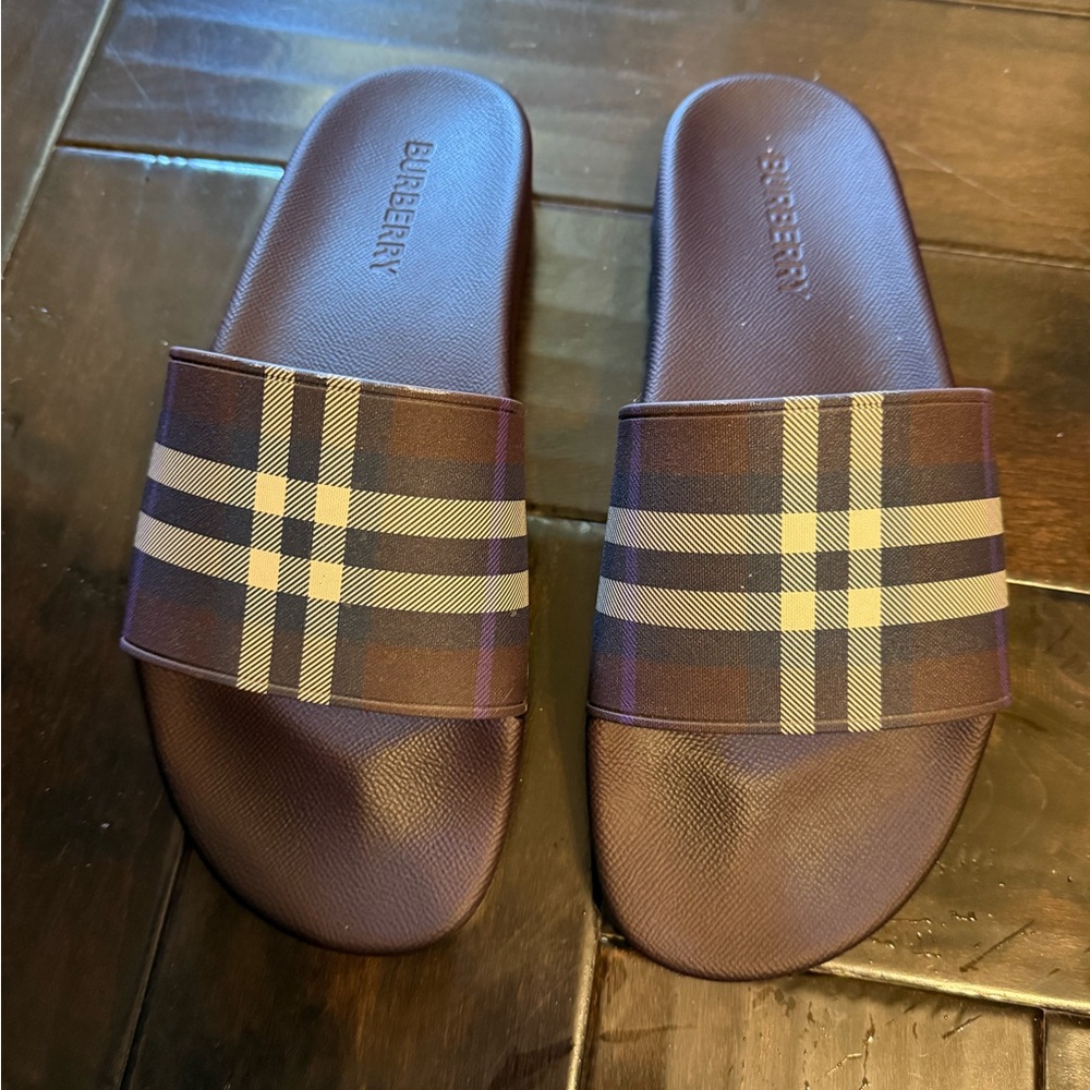 Burberry Men's  Slide Sandals